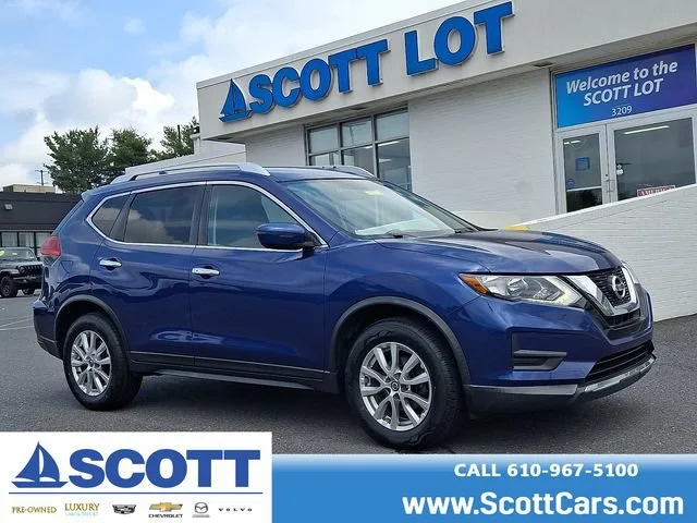 2017 Nissan Rogue SV AWD photo