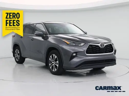 2022 Toyota Highlander XLE FWD photo
