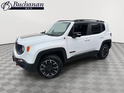 2023 Jeep Renegade Trailhawk 4WD photo