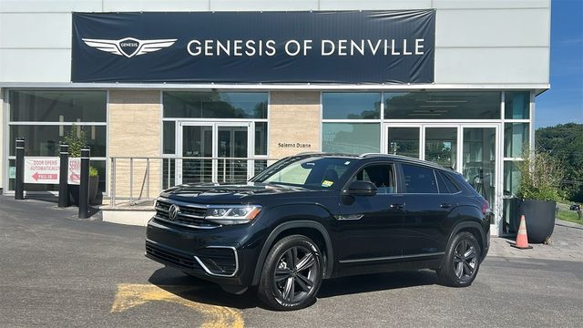 2021 Volkswagen Atlas Cross Sport 3.6L V6 SE w/Technology R-Line AWD photo