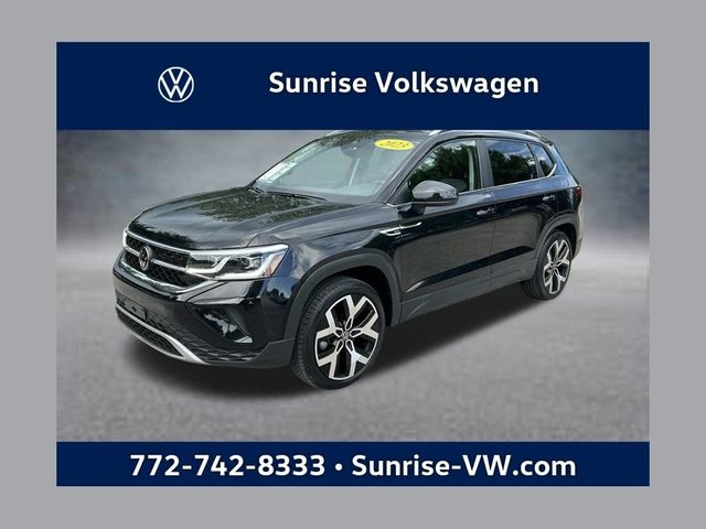 2023 Volkswagen Taos SEL AWD photo