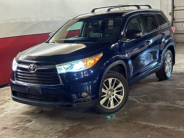 2015 Toyota Highlander XLE AWD photo