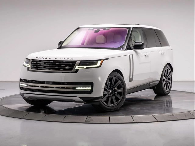 2023 Land Rover Range Rover SE AWD photo