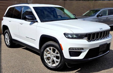 2023 Jeep Grand Cherokee Limited 4WD photo