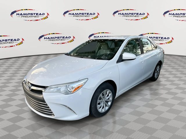 2015 Toyota Camry LE FWD photo