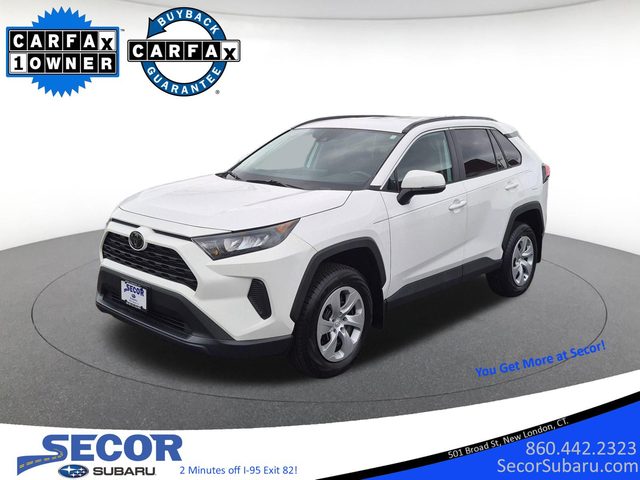 2021 Toyota RAV4 LE AWD photo