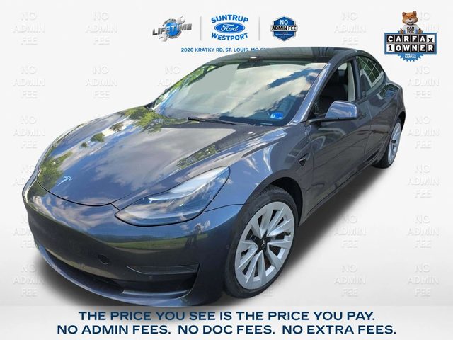 2022 Tesla Model 3  RWD photo