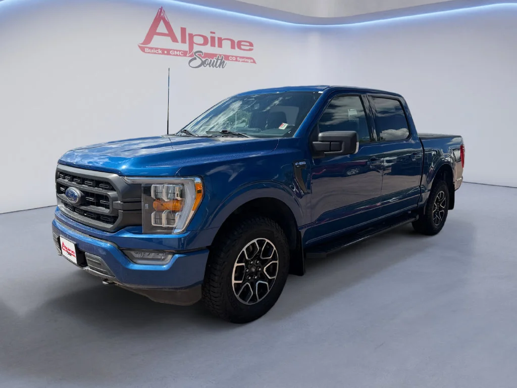 2023 Ford F-150 XLT 4WD photo