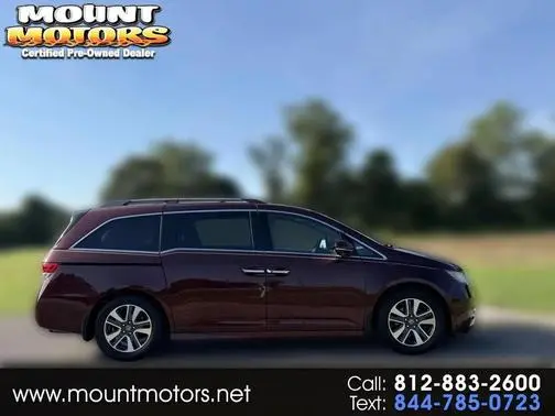 2016 Honda Odyssey Touring FWD photo