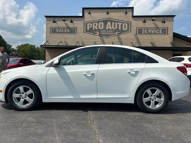 2015 Chevrolet Cruze LT FWD photo