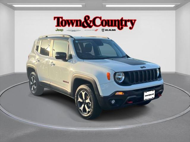 2022 Jeep Renegade Trailhawk 4WD photo