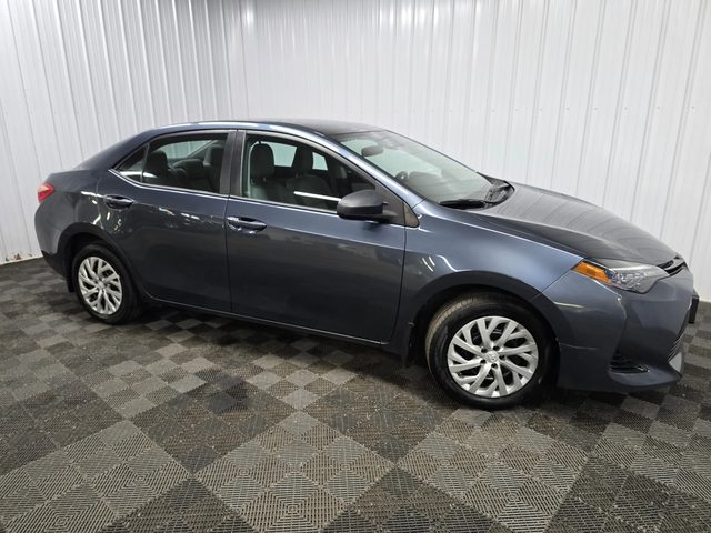2017 Toyota Corolla LE FWD photo
