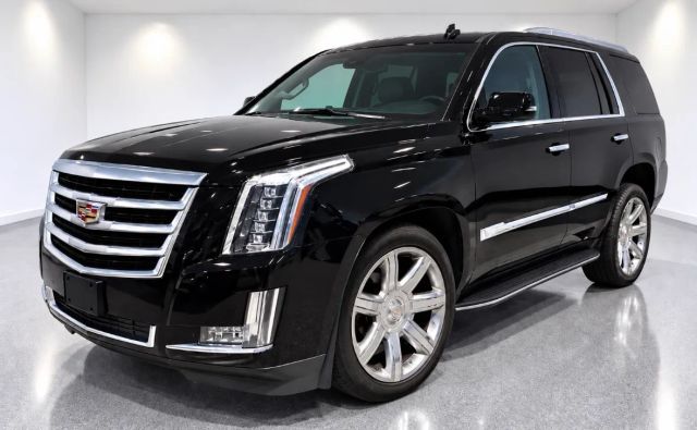 2015 Cadillac Escalade Luxury RWD photo
