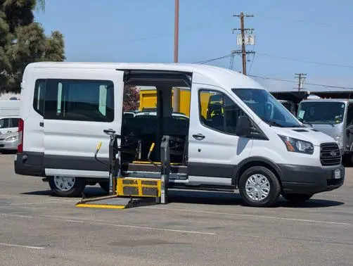 2018 Ford Transit Passenger Wagon XL RWD photo