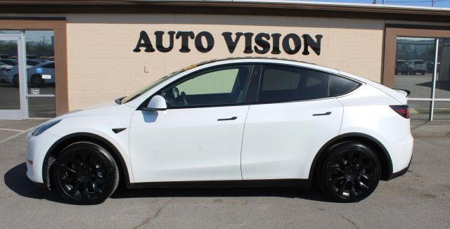 2021 Tesla Model Y Long Range AWD photo