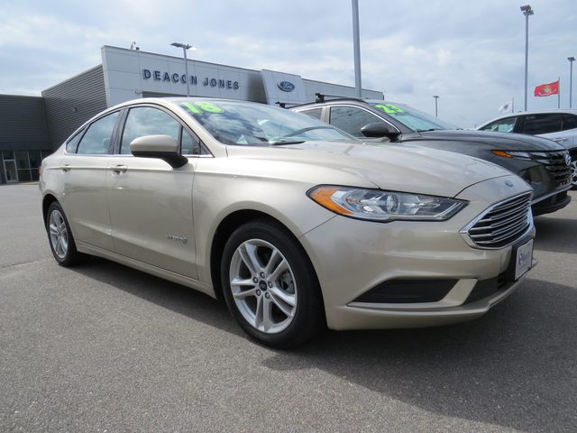 2018 Ford Fusion S FWD photo