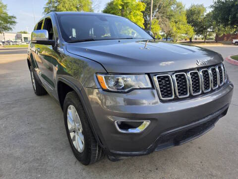 2021 Jeep Grand Cherokee Laredo E 4WD photo