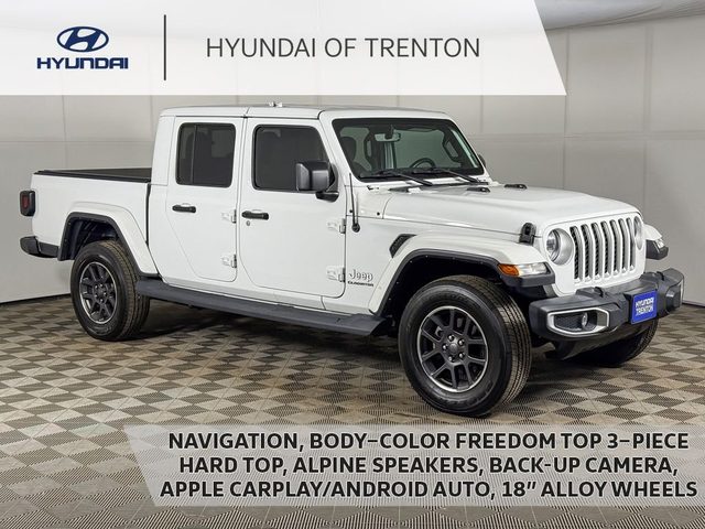 2022 Jeep Gladiator Overland 4WD photo