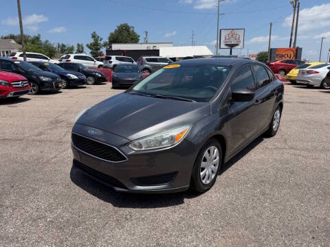 2016 Ford Focus S FWD photo