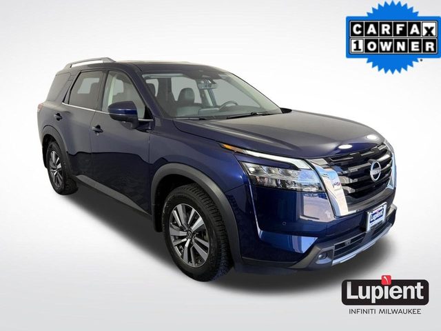 2023 Nissan Pathfinder SL 4WD photo