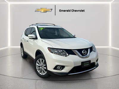 2016 Nissan Rogue SV AWD photo