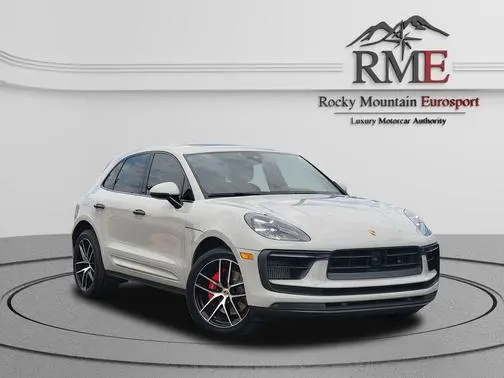 2023 Porsche Macan S AWD photo