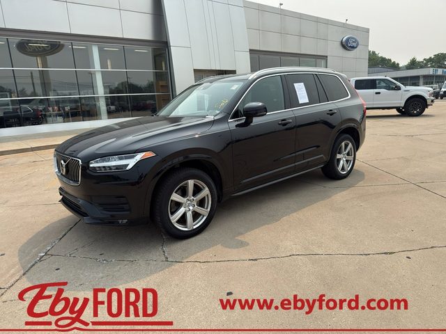 2022 Volvo XC90 Momentum AWD photo