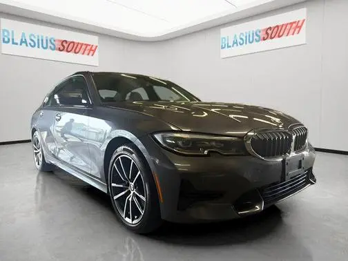 2022 BMW 3 Series 330i xDrive AWD photo