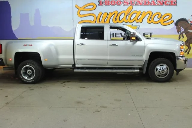 2018 Chevrolet Silverado 3500HD LTZ 4WD photo