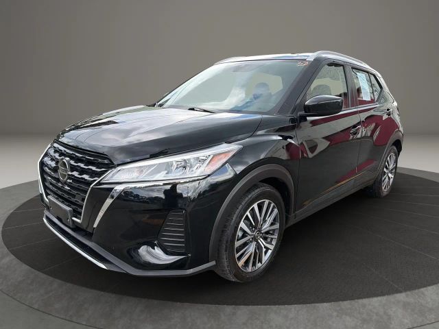 2021 Nissan Kicks SV FWD photo
