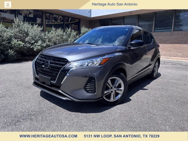 2021 Nissan Kicks S FWD photo