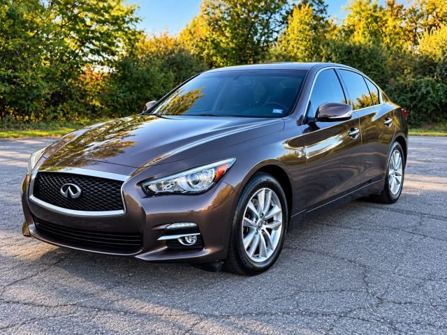 2015 Infiniti Q50 Premium AWD photo