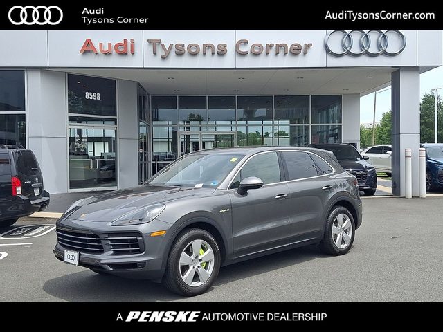 2020 Porsche Cayenne E-Hybrid AWD photo