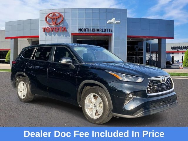 2023 Toyota Highlander L FWD photo
