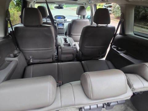 2015 Honda Odyssey EX-L FWD photo
