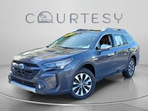 2023 Subaru Outback Touring AWD photo