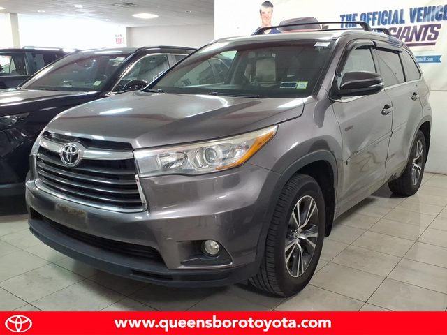 2016 Toyota Highlander XLE AWD photo