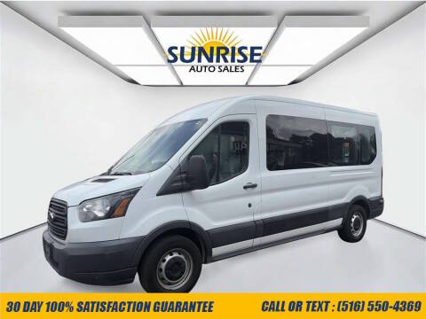 2018 Ford Transit Passenger Wagon XL RWD photo