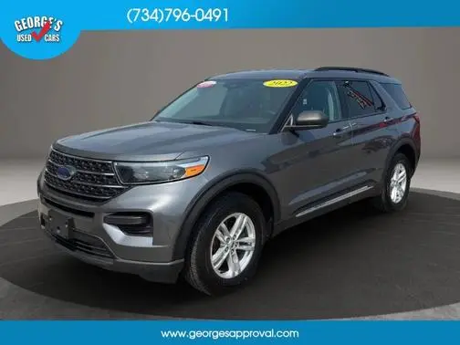 2022 Ford Explorer XLT 4WD photo