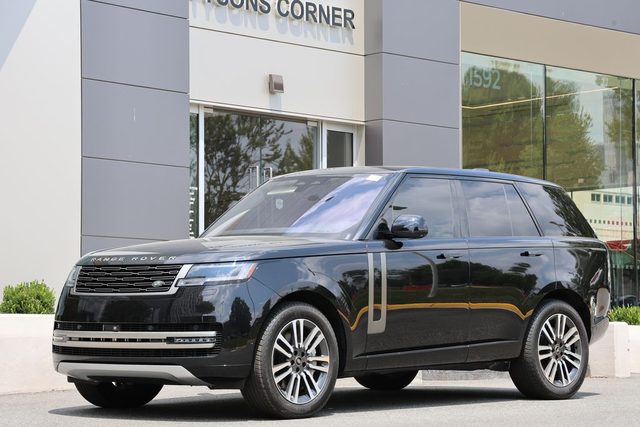 2023 Land Rover Range Rover SE AWD photo