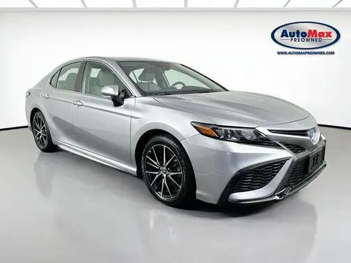 2022 Toyota Camry Hybrid SE FWD photo