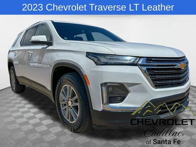 2023 Chevrolet Traverse LT Leather FWD photo