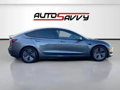 2023 Tesla Model 3 RWD photo