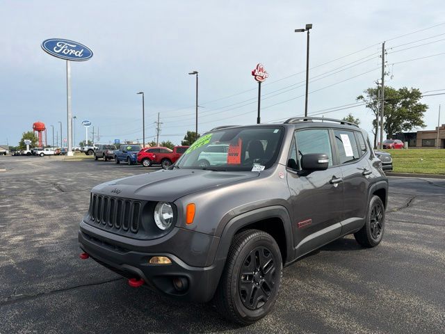 2018 Jeep Renegade Trailhawk 4WD photo