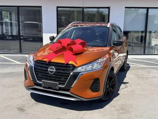 2022 Nissan Kicks SV FWD photo