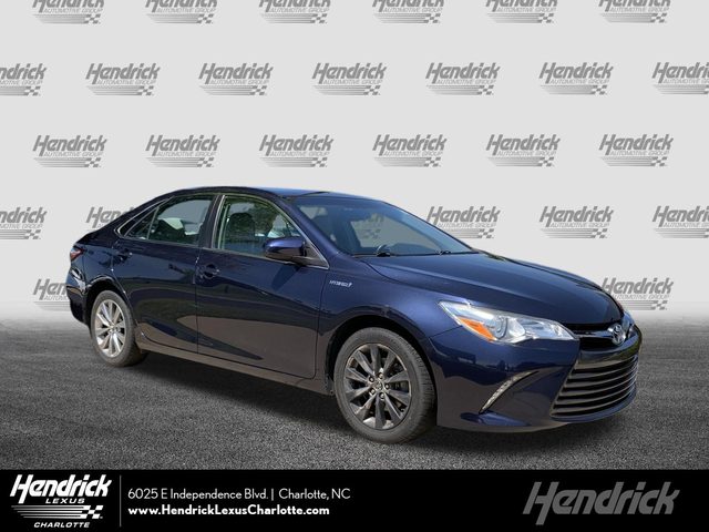 2015 Toyota Camry XLE FWD photo