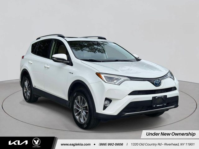 2018 Toyota RAV4 Hybrid XLE AWD photo