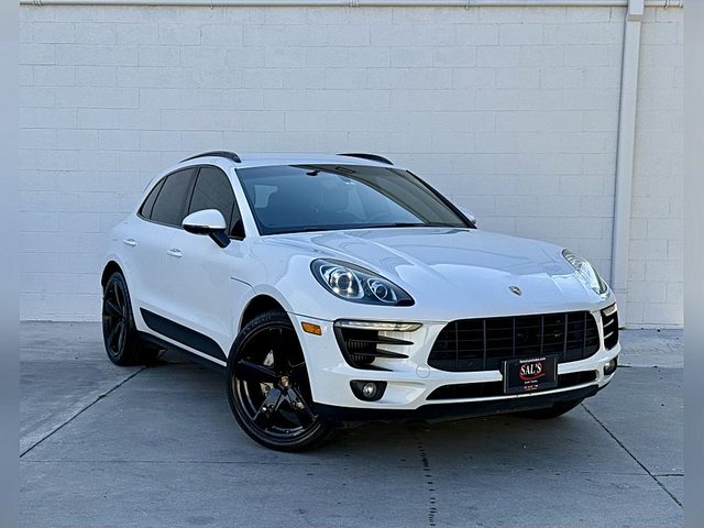 2015 Porsche Macan S AWD photo