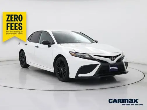 2021 Toyota Camry SE Nightshade FWD photo