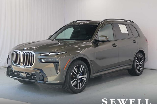 2023 BMW X7 xDrive40i AWD photo